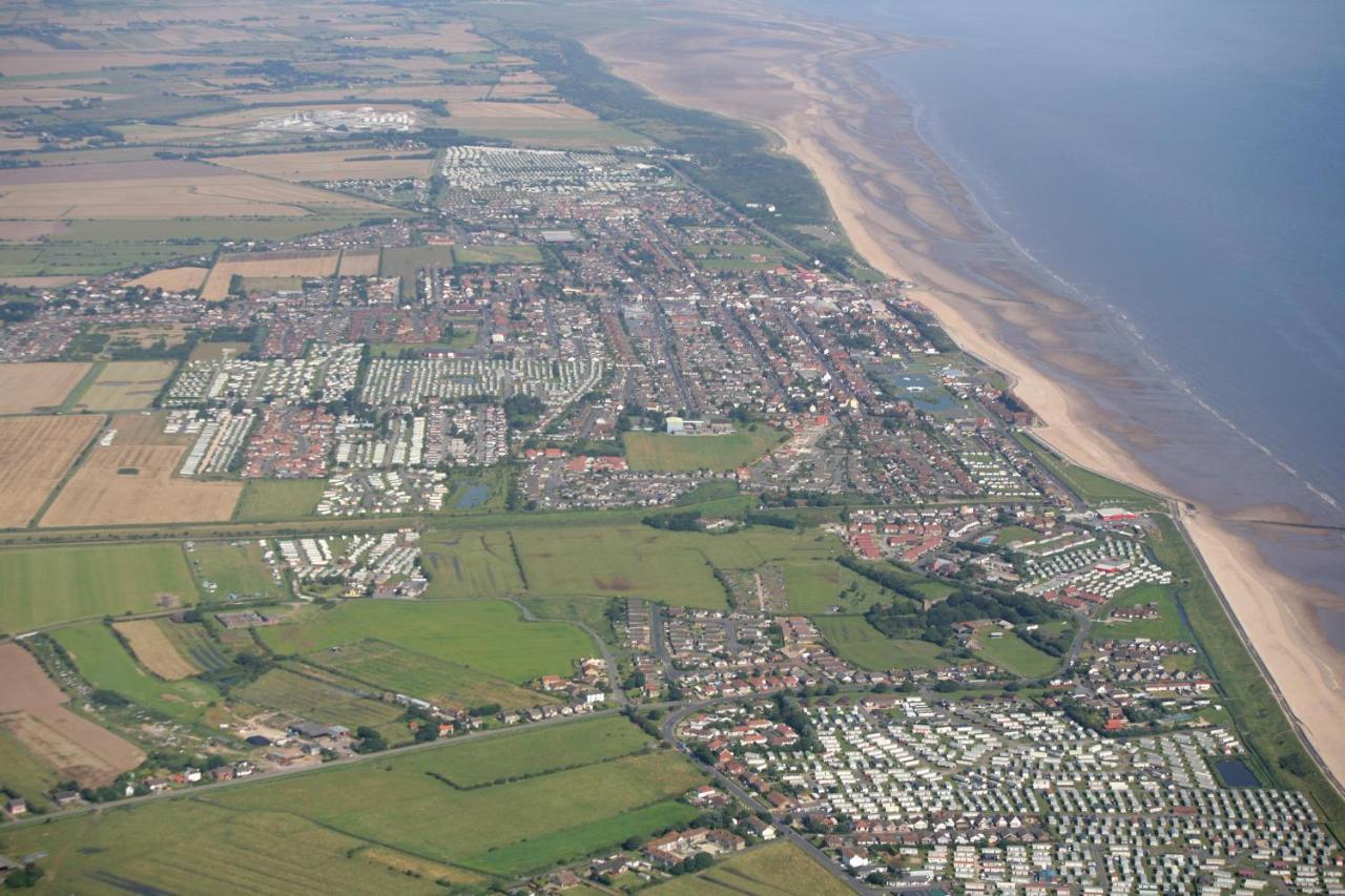 8 Berth Caravan With Free Wifi At Heacham Holiday Park In Norfolk Ref 21008E Экстерьер фото