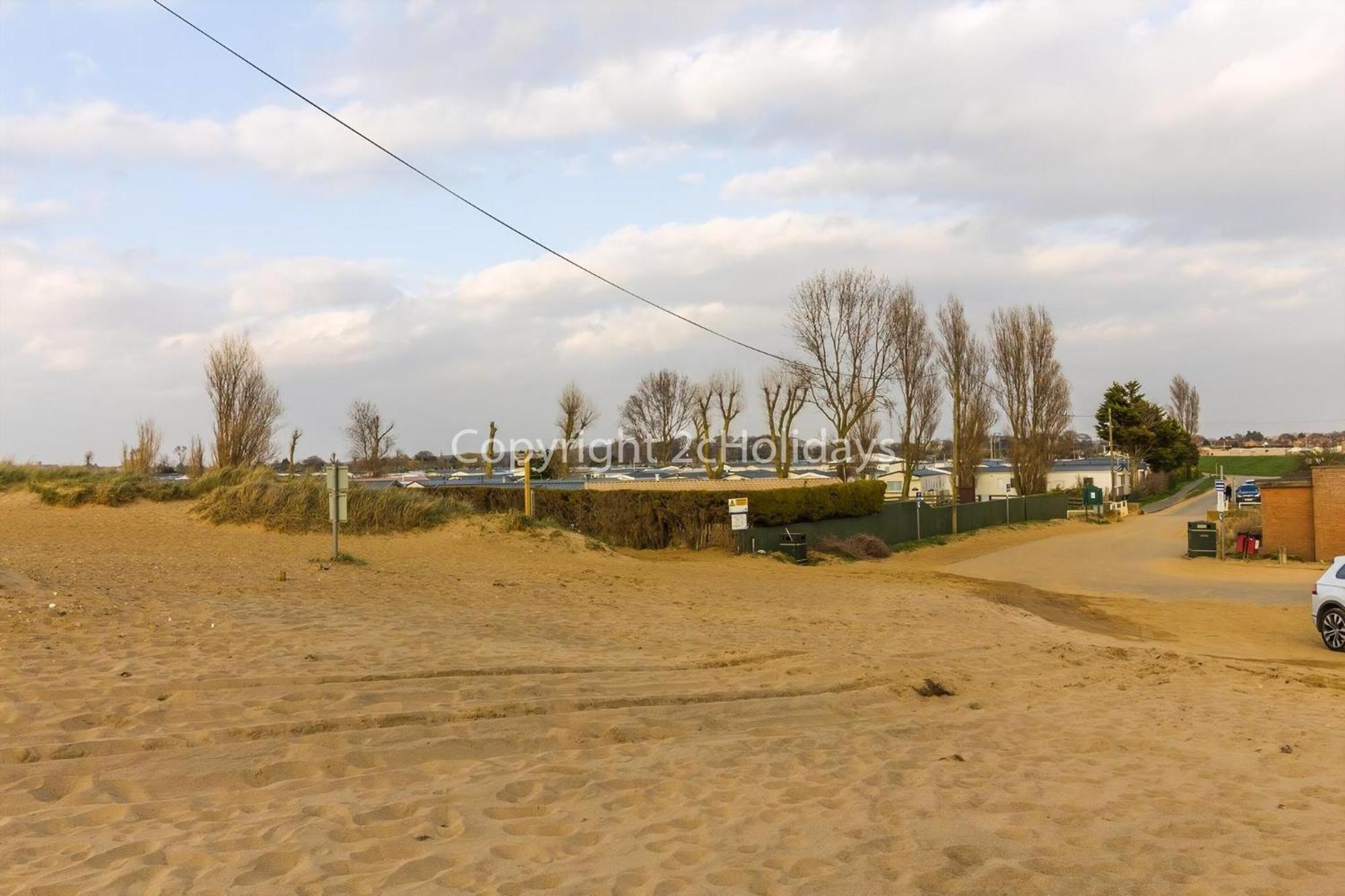 8 Berth Caravan With Free Wifi At Heacham Holiday Park In Norfolk Ref 21008E Экстерьер фото
